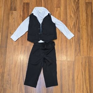 Van  Heusen Toddler 3 Piece Suit